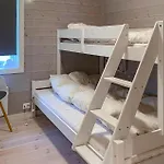 4 Bedroom In *