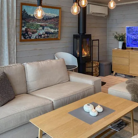 4 Bedroom In * Hildre